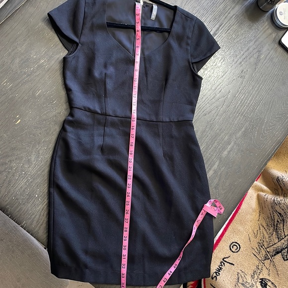 Allison joy black cuff sleeve dress. Size large - Picture 4 of 7
